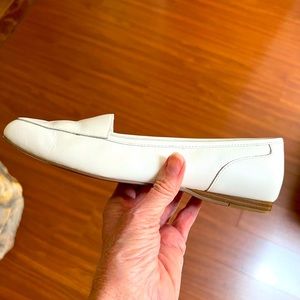 Bandolino White Leather Flats  6.5 M